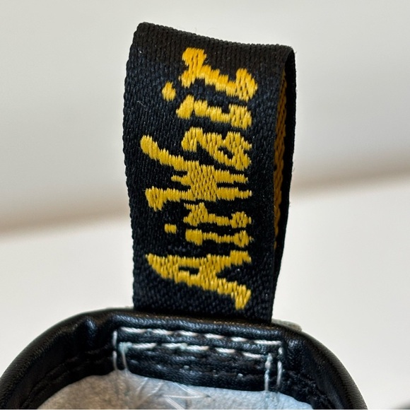 Dr. Doc Martens Sz 5 Air Wair Turquoise Patent Boots - Picture 9 of 13